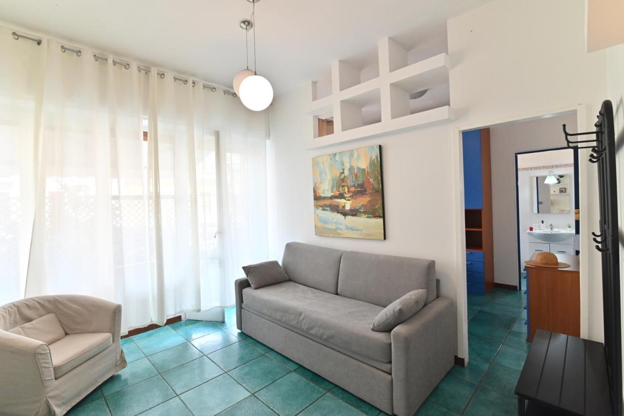 Izzhome Holiday Terrace Cagliari Dış mekan fotoğraf