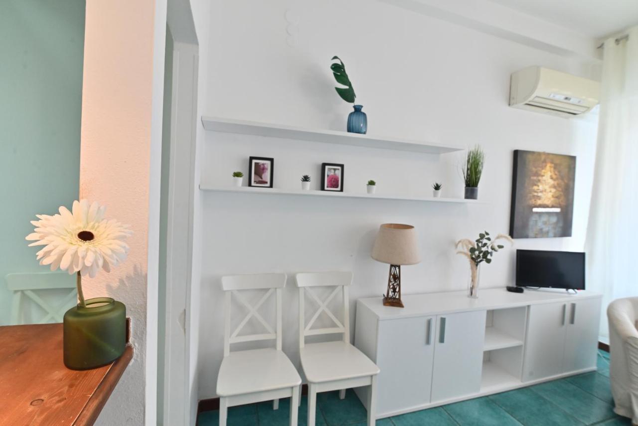 Izzhome Holiday Terrace Cagliari Dış mekan fotoğraf