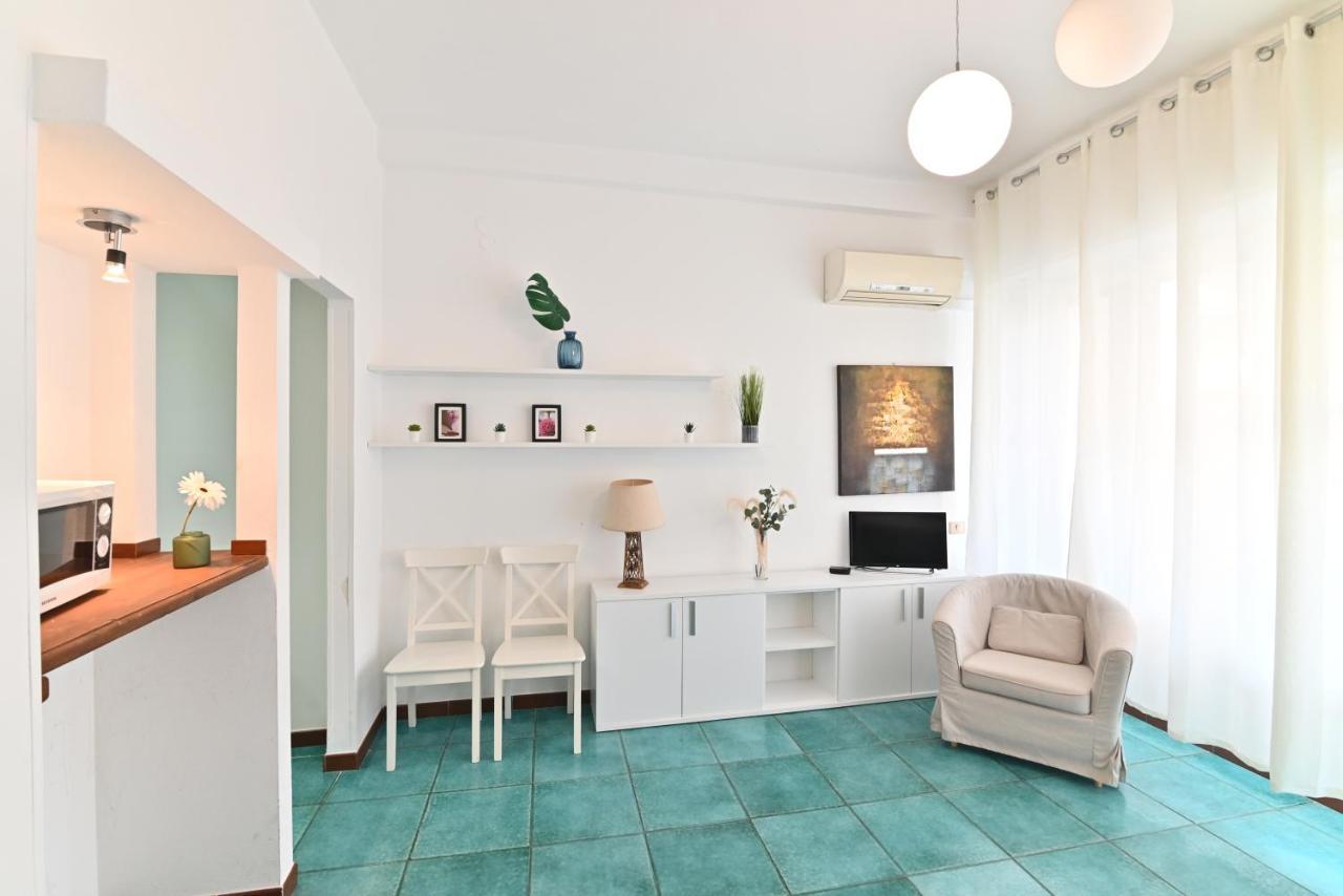 Izzhome Holiday Terrace Cagliari Dış mekan fotoğraf