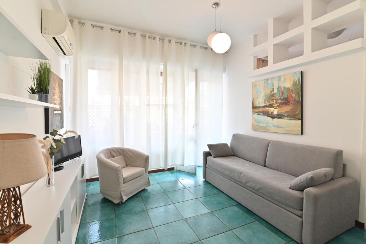 Izzhome Holiday Terrace Cagliari Dış mekan fotoğraf